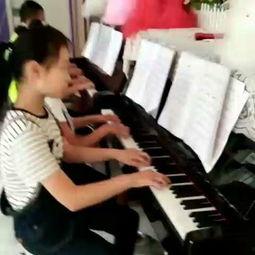 成人弹钢琴搞笑视频教学,搞笑视频助力学生轻松入门