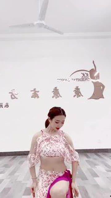 成人东方舞培训视频,跟随培训视频轻松掌握舞步与魅力